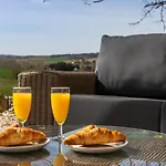 Domaine De Rambeau 4* Castelmoron-sur-Lot
