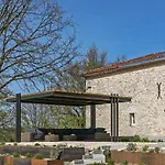 Alojamento de Acomodação e Pequeno-almoço Domaine De Rambeau 4*