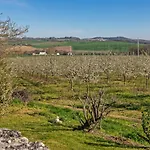 Domaine De Rambeau 4*