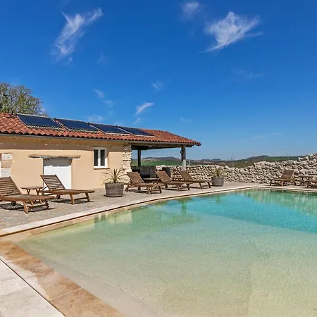 Domaine De Rambeau 4* Castelmoron-sur-Lot