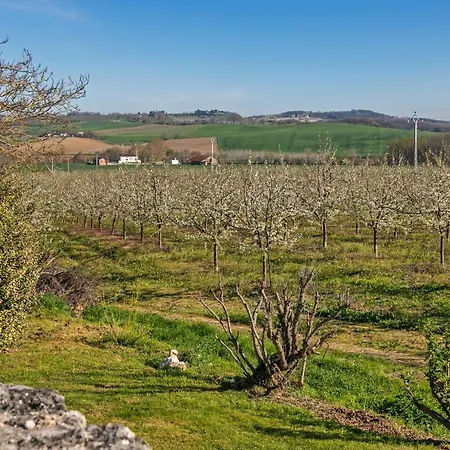Domaine De Rambeau 4*