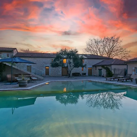 Domaine De Rambeau 4*